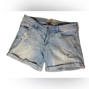 HOLLISTER Jean shorts size 7